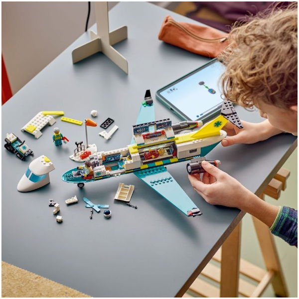 Lego City 60465 Ambulancevliegtuig - Afbeelding 4