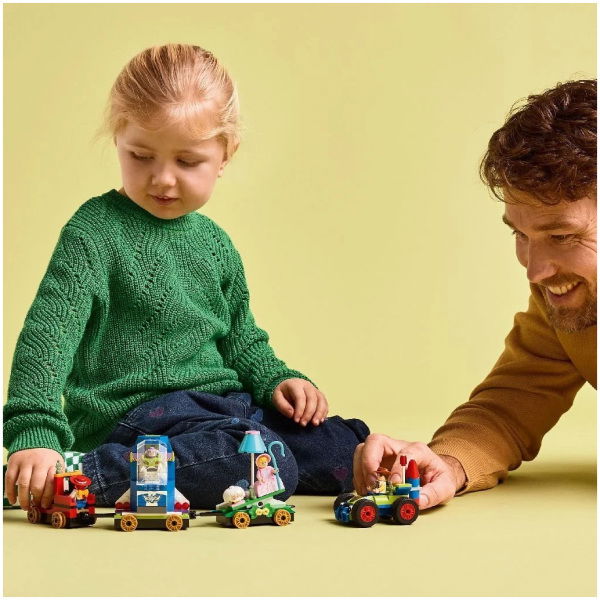 Lego Disney 43264 Pixar Toy Story Feesttrein En Rc Auto - Afbeelding 5