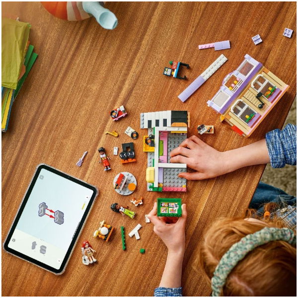Lego Friends 42653 Muziekwinkel En Appartement - Afbeelding 4
